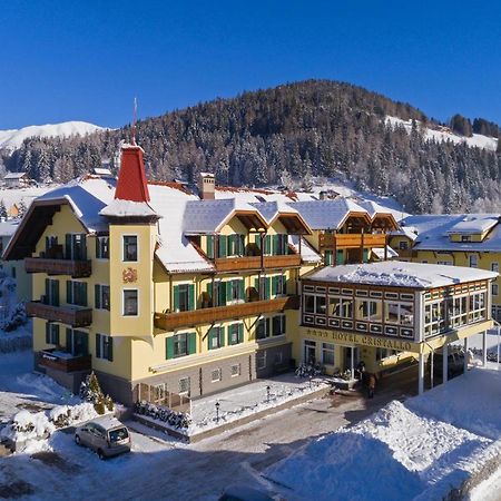 Hotel Cristallo Toblach Exteriér fotografie